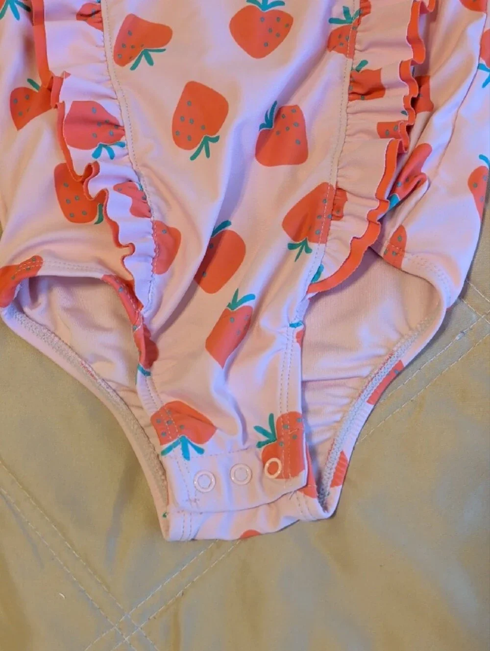 Tucker + Tate Pink Strawberry Ruffle Long-Sleeve One-Piece 18 Months